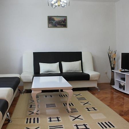 Apartman Anida Apartment Mostar Exterior photo